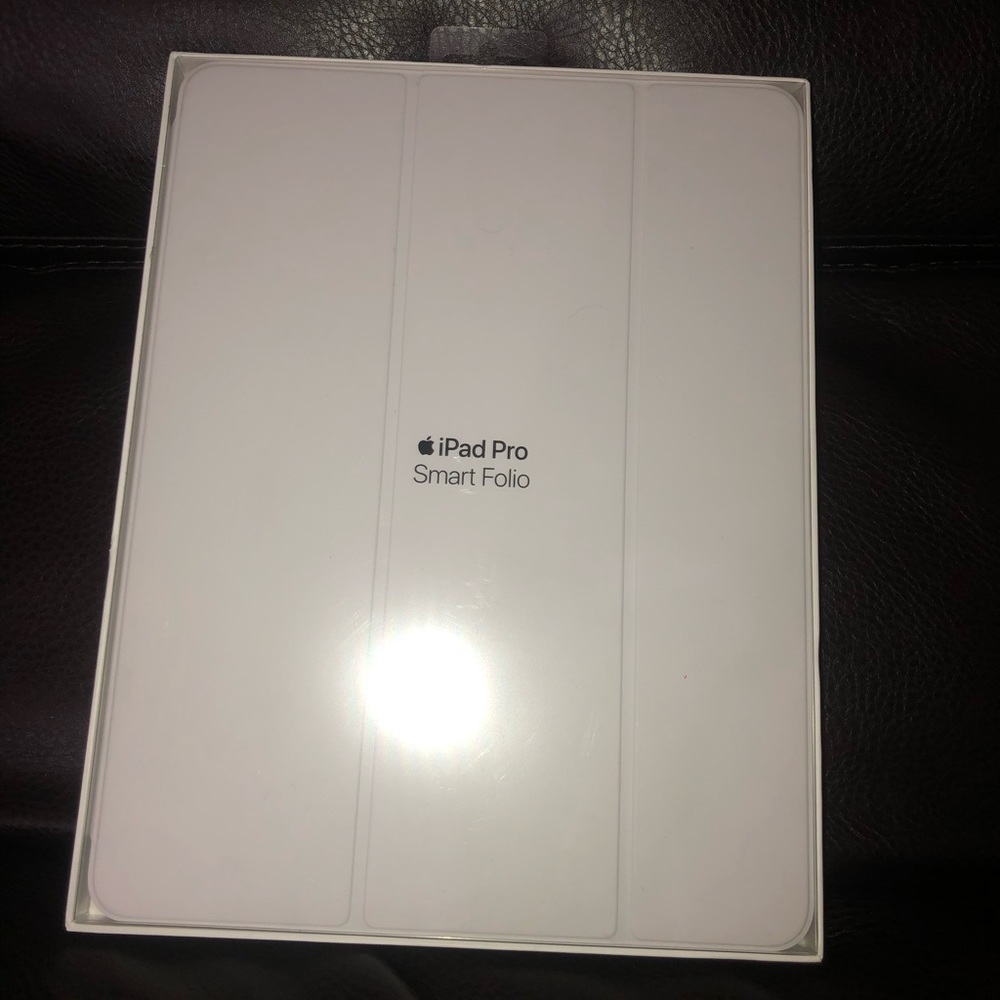 COPY - white 12.9 inch ipad pro smart folio